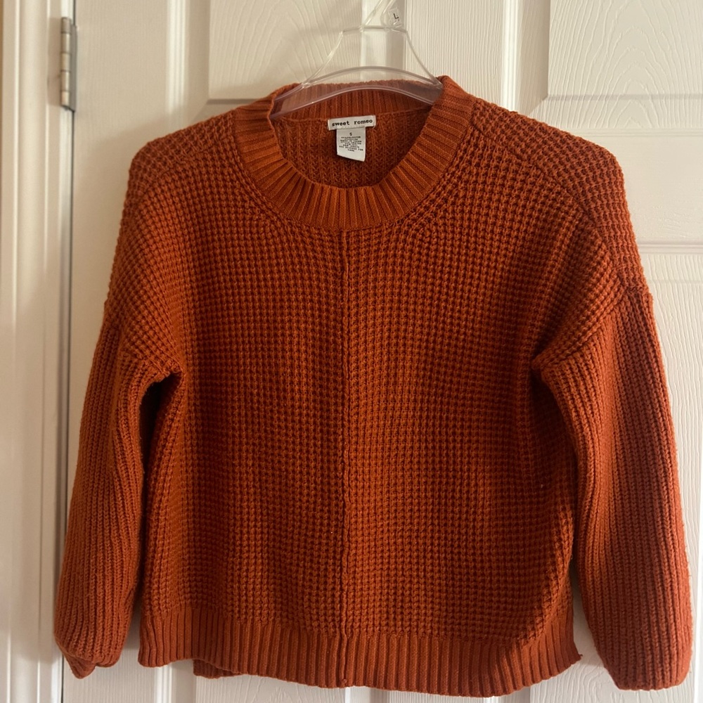 Burnt orange sweater by sweet Romeo. Size small. Great condition.